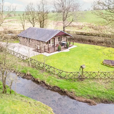 The At Horton Hall Retreat Holiday home